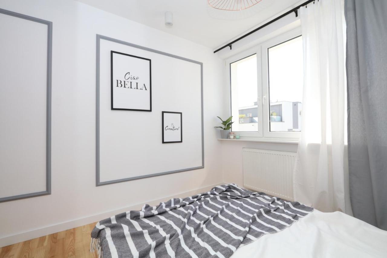 ורשה Romaszewskiego Zoliborz Bedroom Pokoj Metro מראה חיצוני תמונה