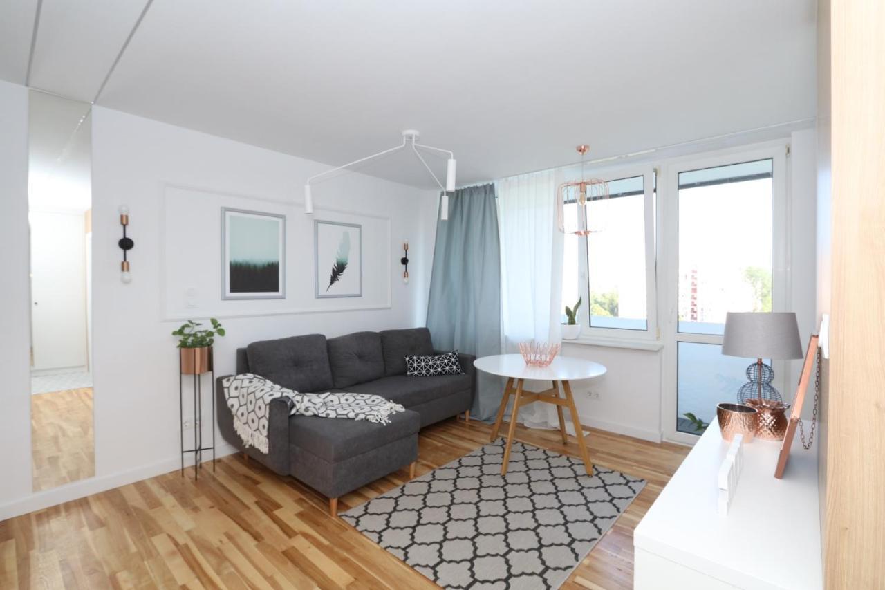ורשה Romaszewskiego Zoliborz Bedroom Pokoj Metro מראה חיצוני תמונה